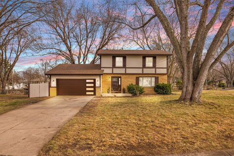 9911 Johnson Circle Bloomington MN 55437