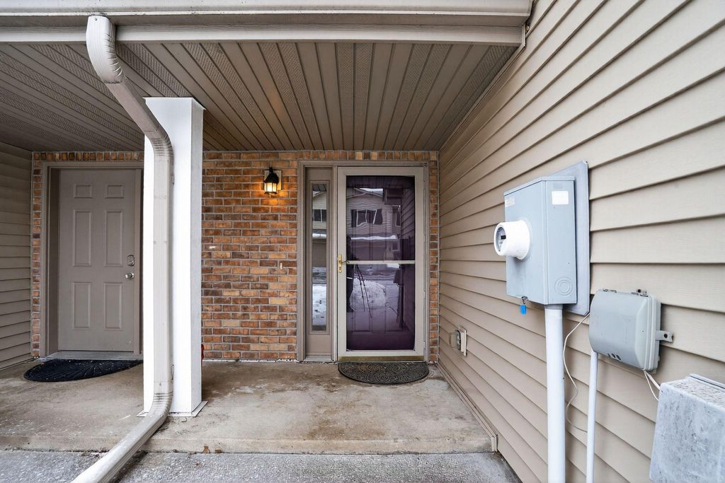 Photo of 6375 13th Street N, Oakdale, MN 55128 (MLS # 7025564)