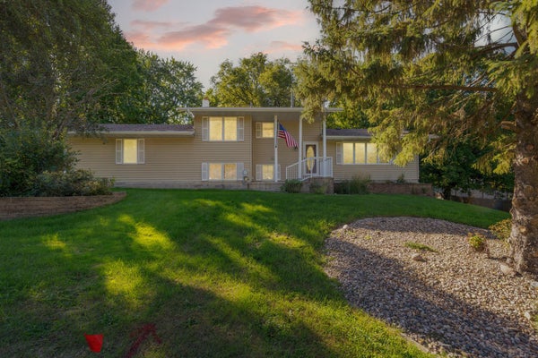 1320 11TH AVE NE, FARIBAULT, MN 55021 - Image 6905b2b6c7bf2e2750b8db400a8901b8/1477572260
