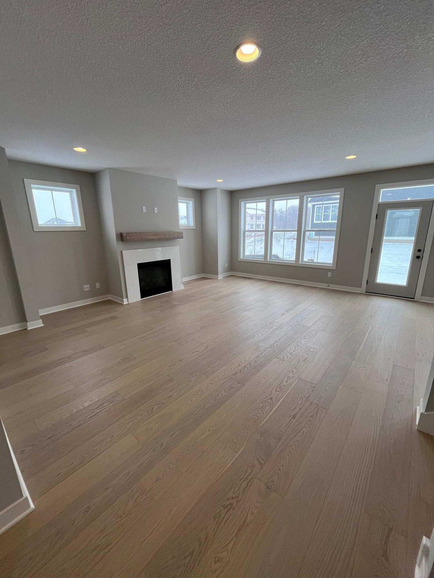 18190 104th Avenue N