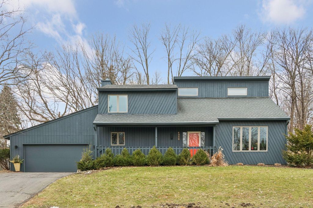 Photo of 6946 Autumn Terrace, Eden Prairie, MN 55346 (MLS # 6812991)