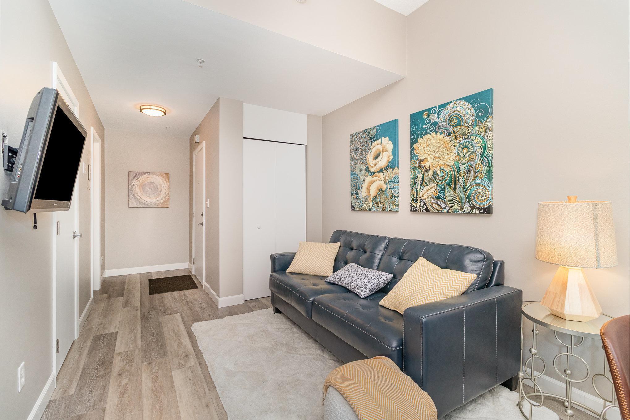 488 Wabasha Street N 303