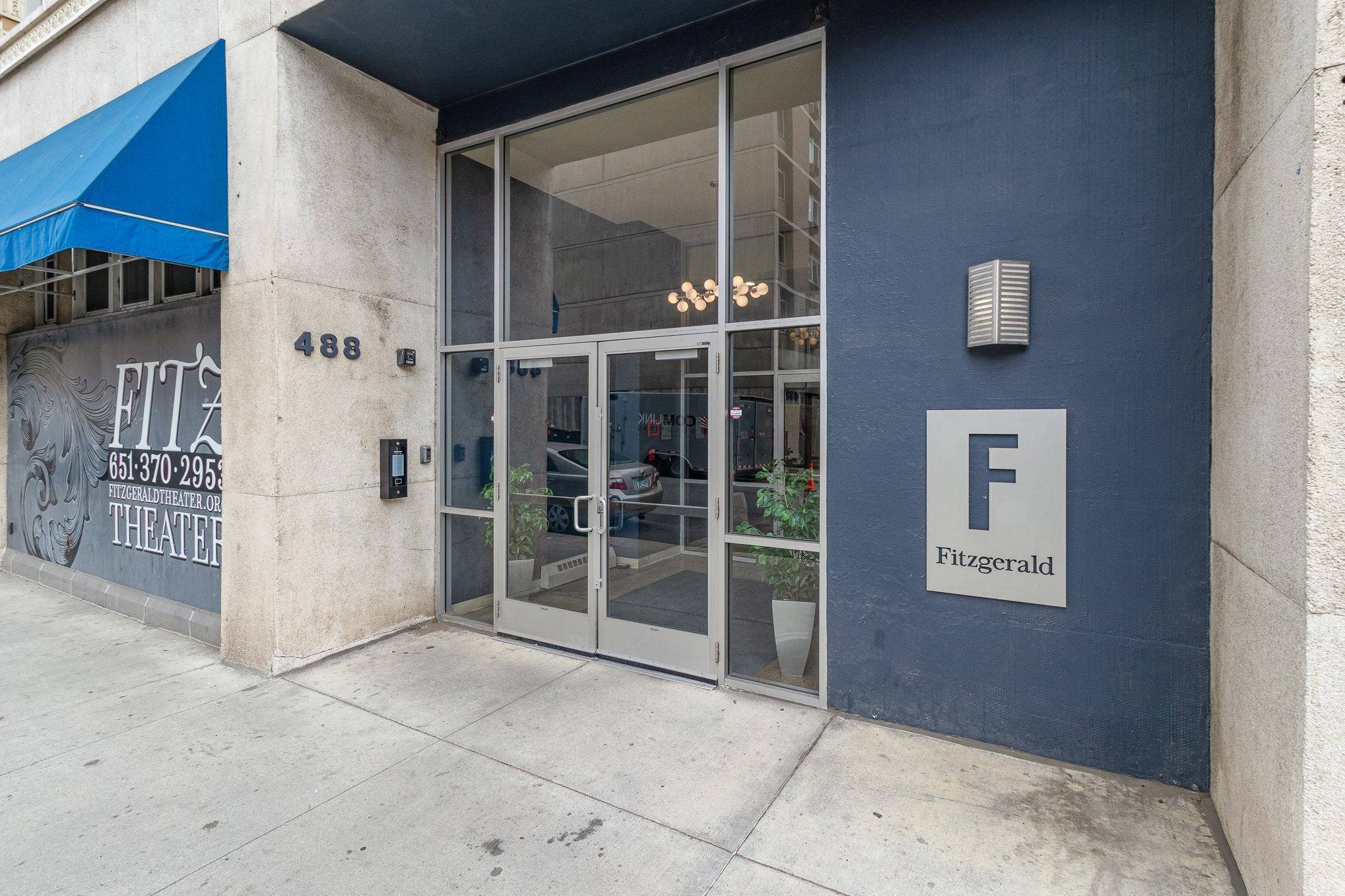 488 Wabasha Street N 303