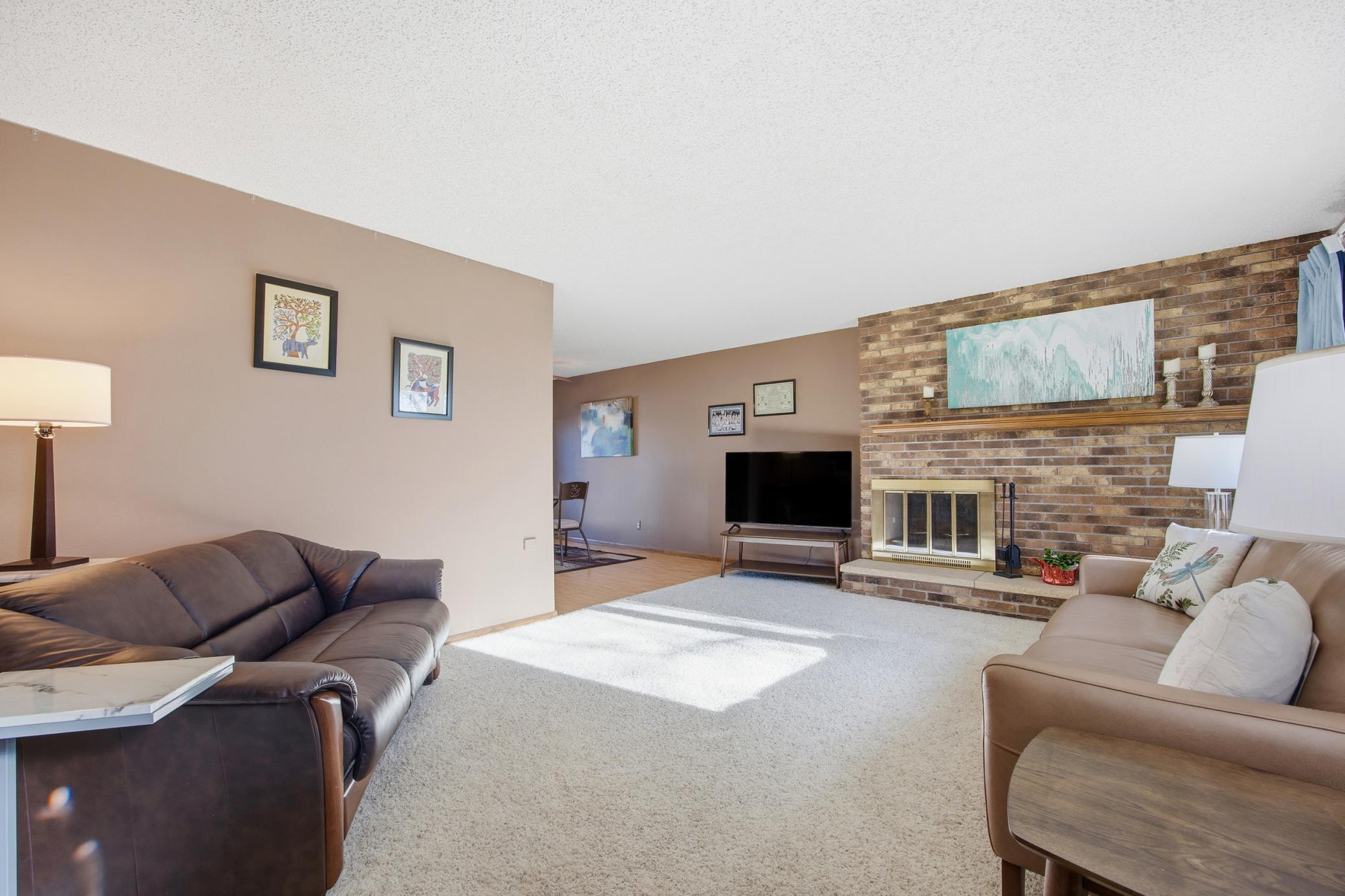 Moorhead, Minnesota 56560, United States, 2 Bedrooms Bedrooms, ,2 BathroomsBathrooms,Residential,Active,257233