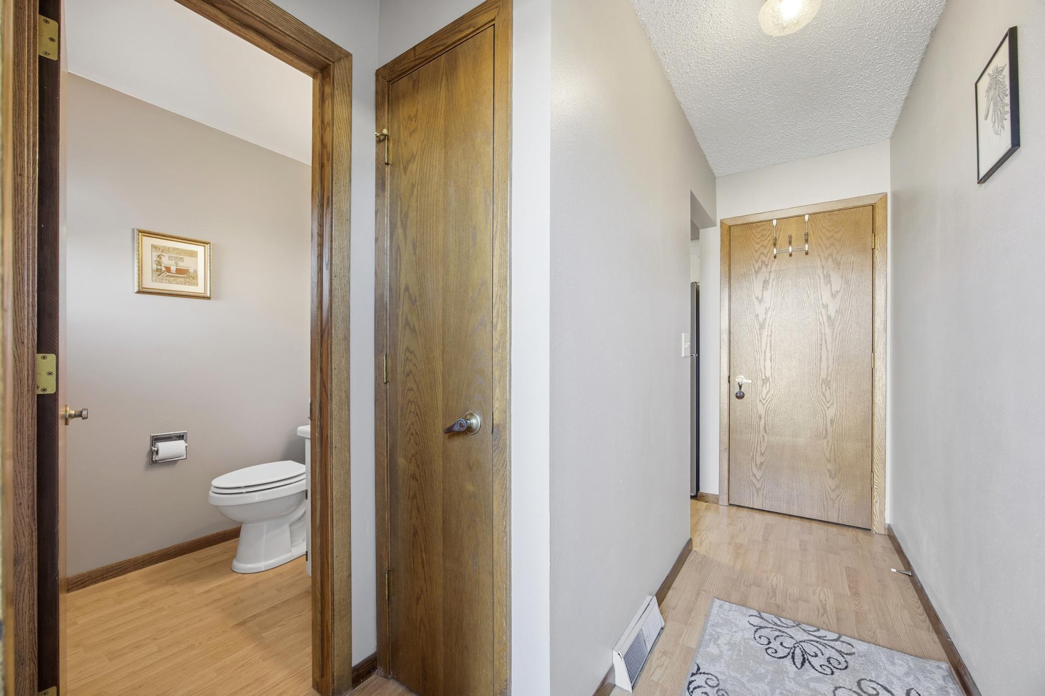 Moorhead, Minnesota 56560, United States, 2 Bedrooms Bedrooms, ,2 BathroomsBathrooms,Residential,Active,257233