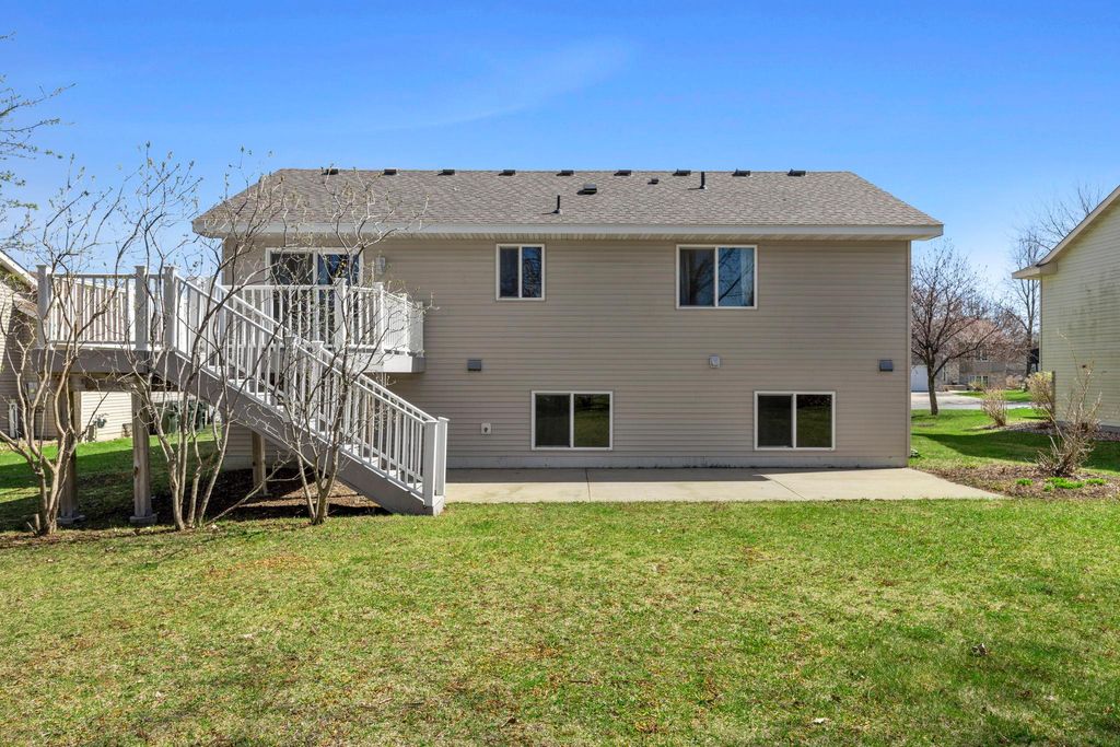 Photo of 1274 Sunburst Way SE, Hutchinson, MN 55350 (MLS # 7048839)