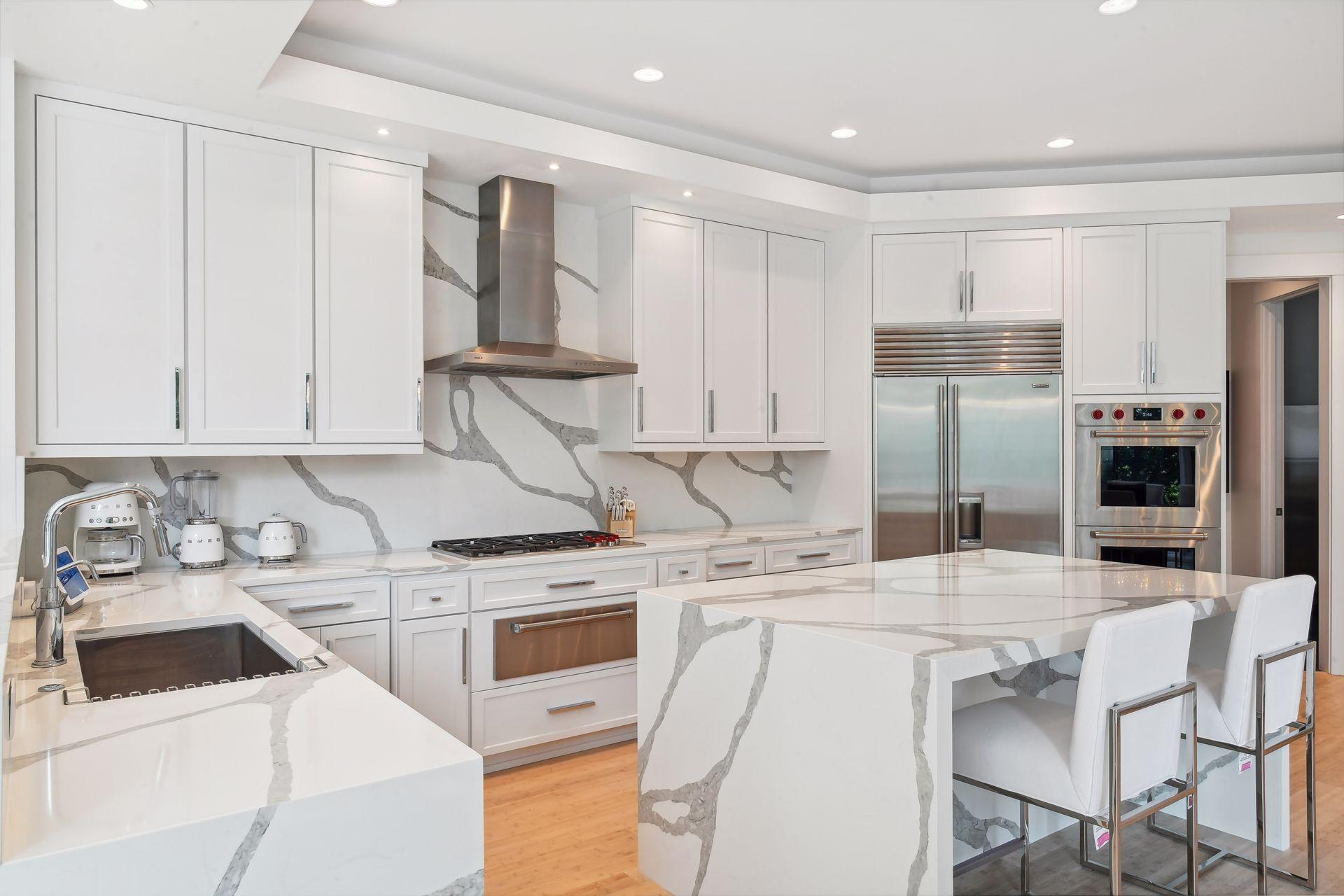 Wayzata, Minnesota, 55391, United States, 5 Bedrooms Bedrooms, ,7 BathroomsBathrooms,Residential,Active,2038172