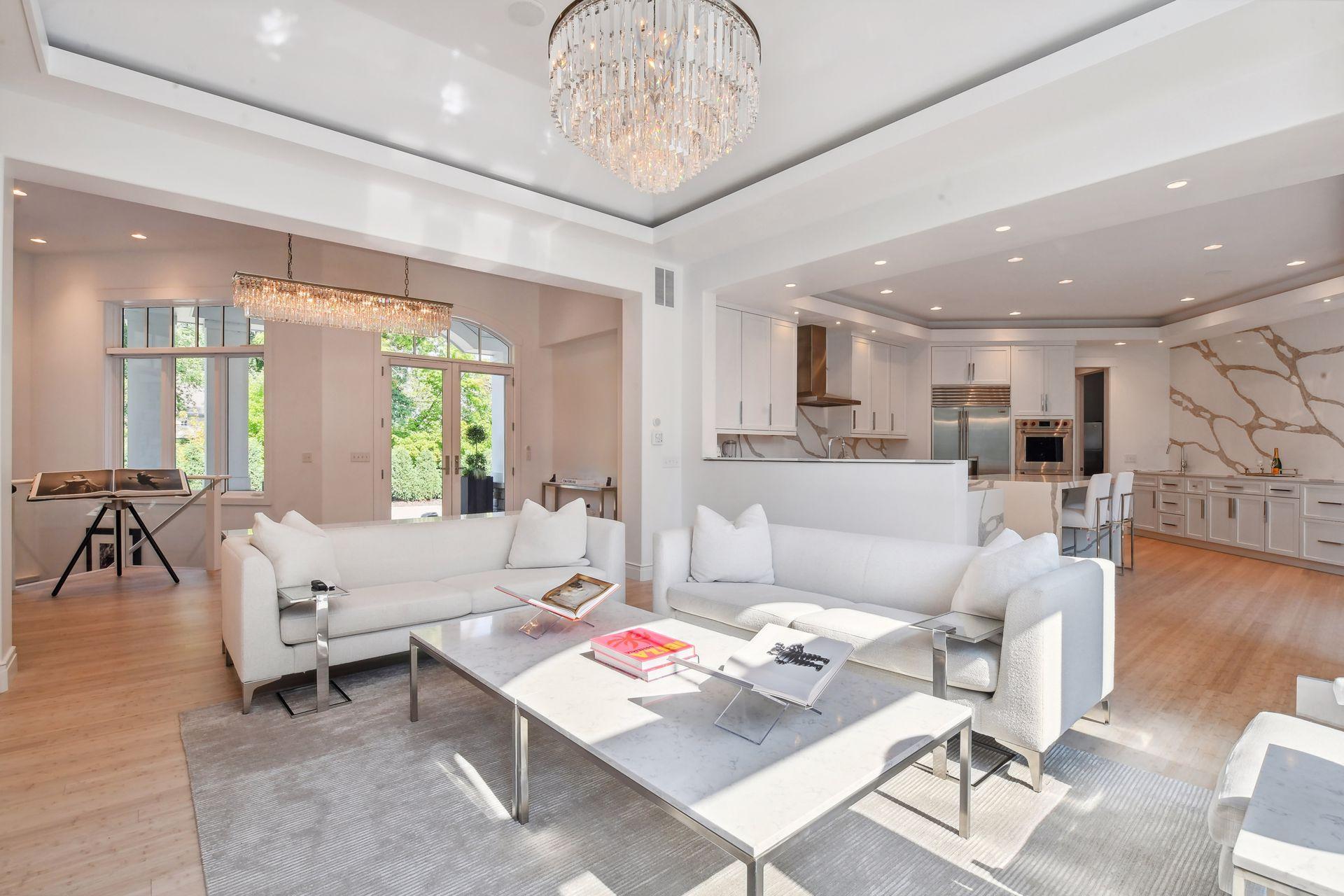 Wayzata, Minnesota, 55391, United States, 5 Bedrooms Bedrooms, ,7 BathroomsBathrooms,Residential,Active,2038172