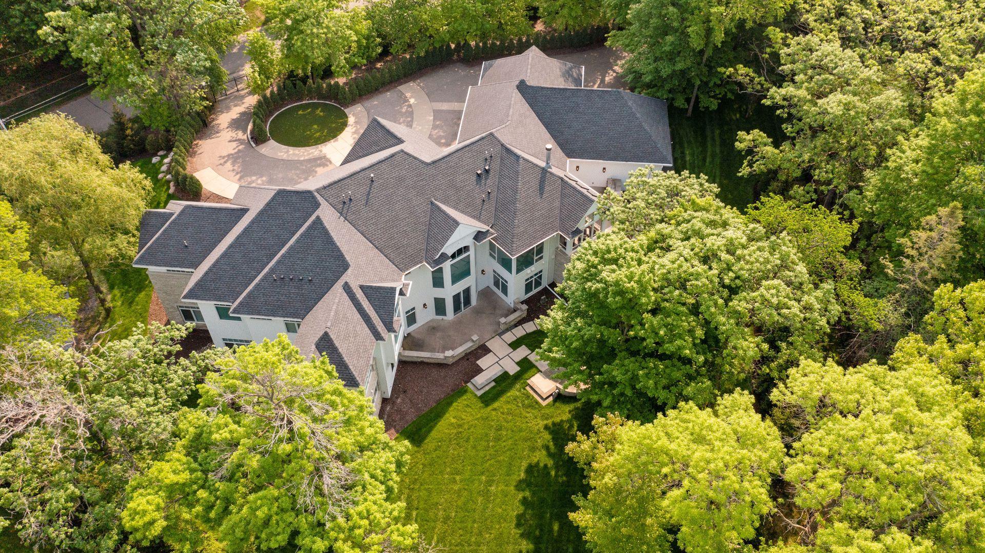 Wayzata, Minnesota, 55391, United States, 5 Bedrooms Bedrooms, ,7 BathroomsBathrooms,Residential,Active,2038172