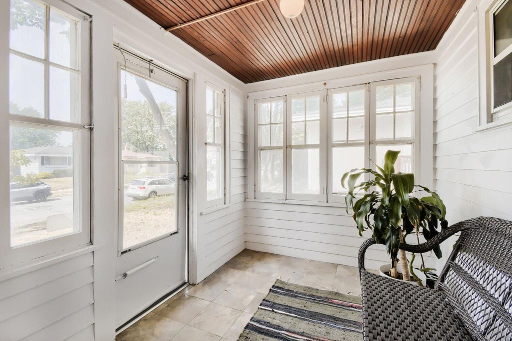 Photo of 5208 Camden Avenue N, Minneapolis, MN 55430 (MLS # 7135449)