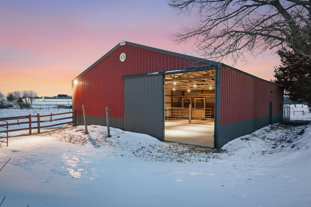 Photo of 12998 Maxwell Road, Chisago City, MN 55013 (MLS # 7008541)