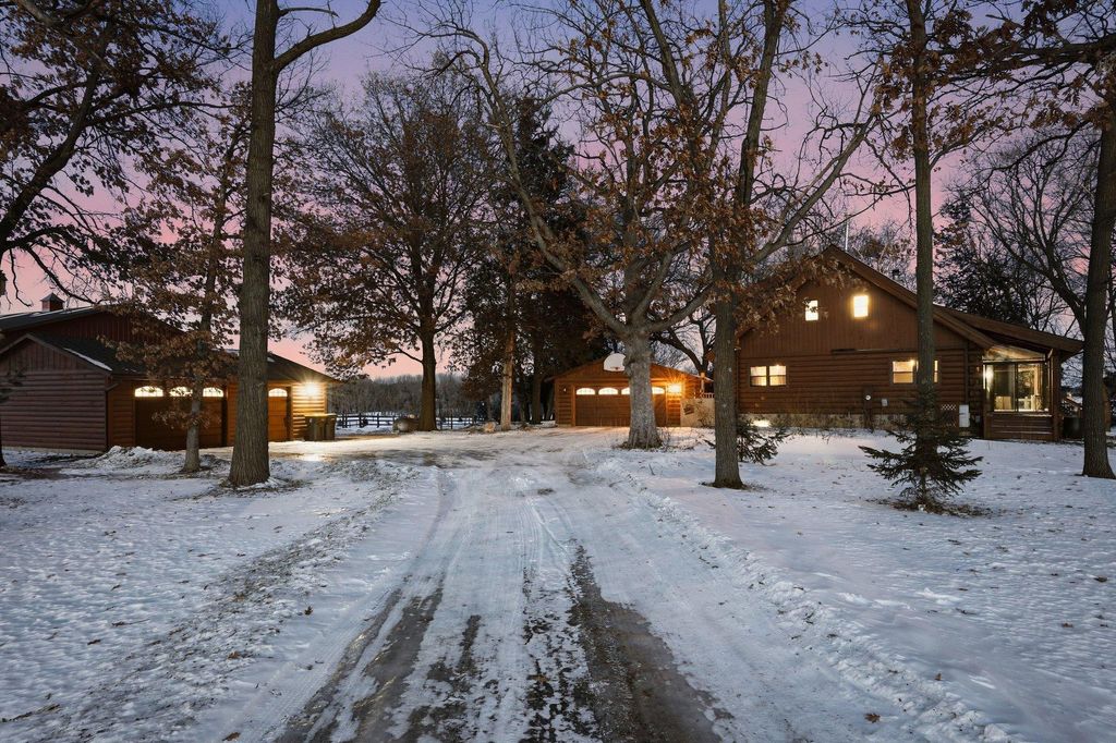 Photo of 12998 Maxwell Road, Chisago City, MN 55013 (MLS # 7008541)