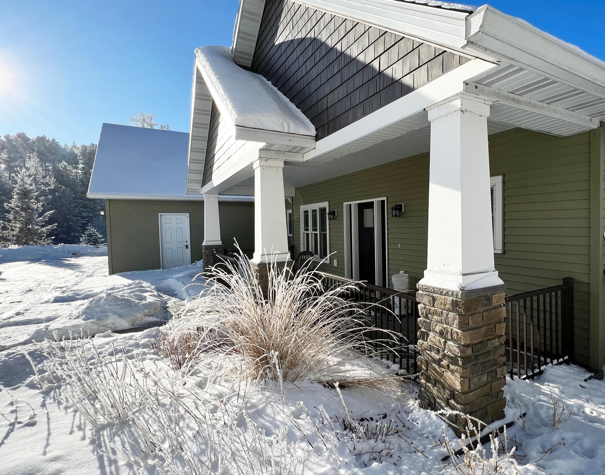 26088 Broadway Avenue