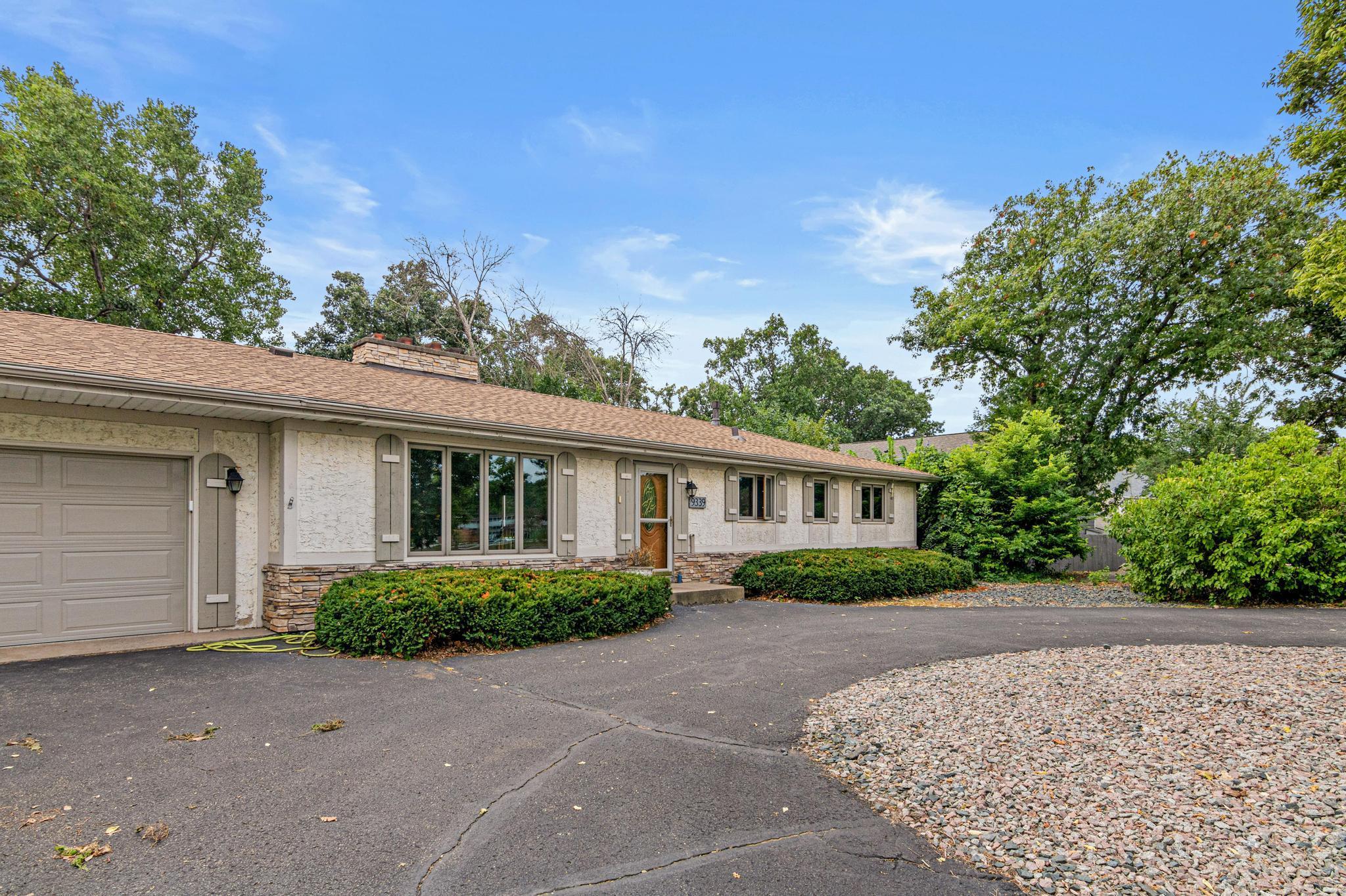 9339 Cedar Lake Road S
