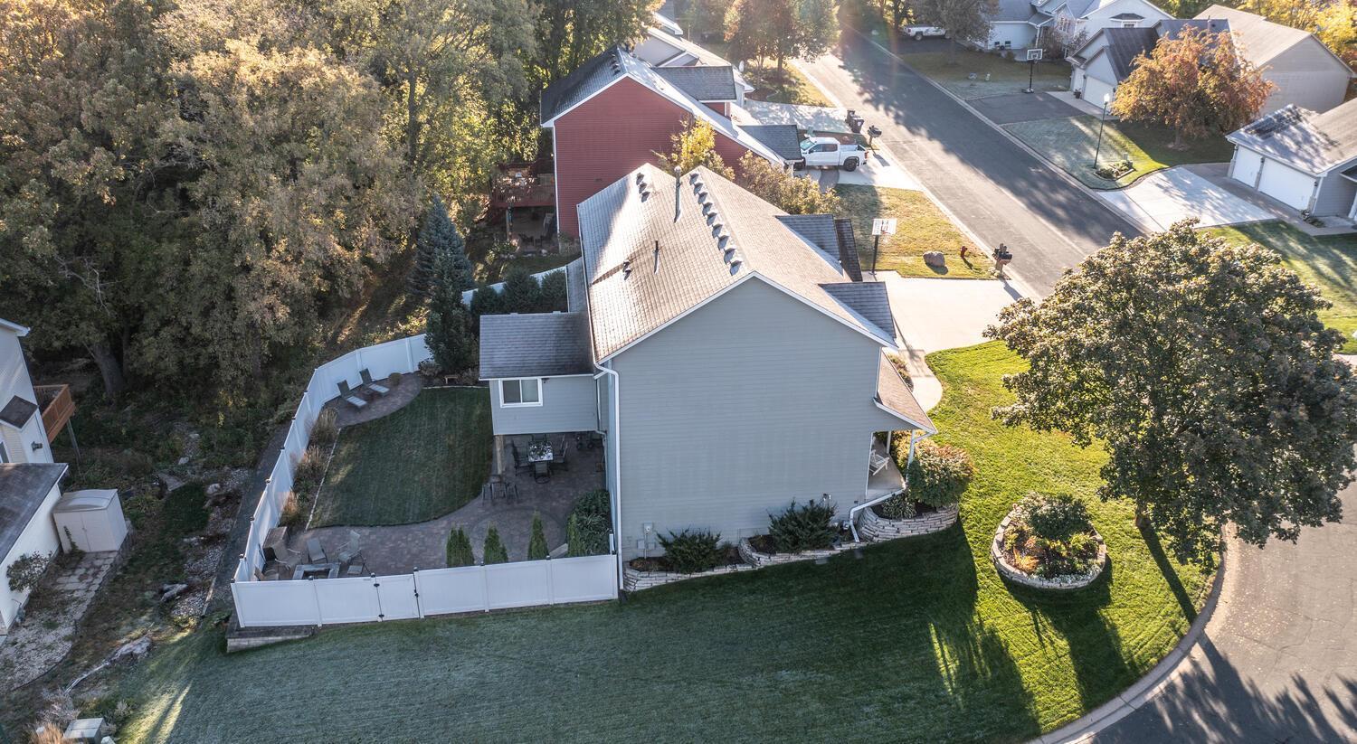 19320 Ellington Trail