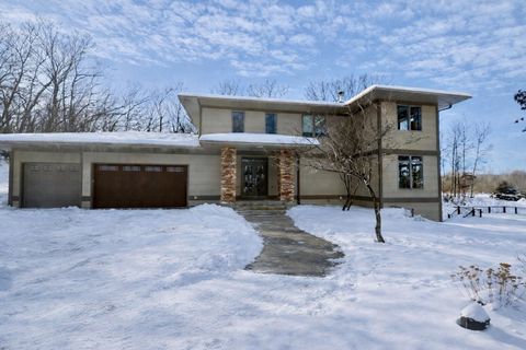 214 Madison Circle Hudson WI 54016