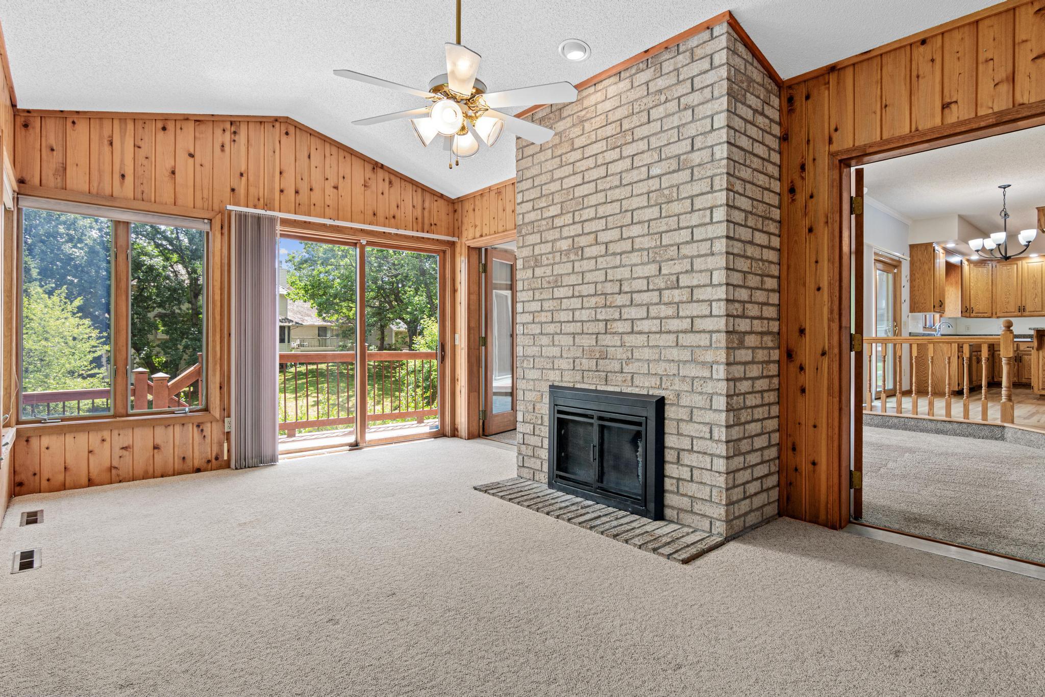 1200 Summit Oaks Drive