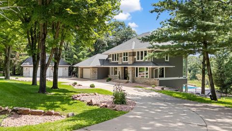 9 Red Forest Way North Oaks MN 55127