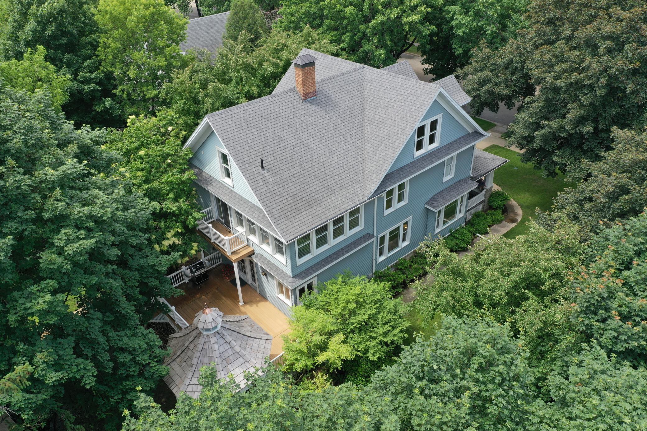 209 7th Street N