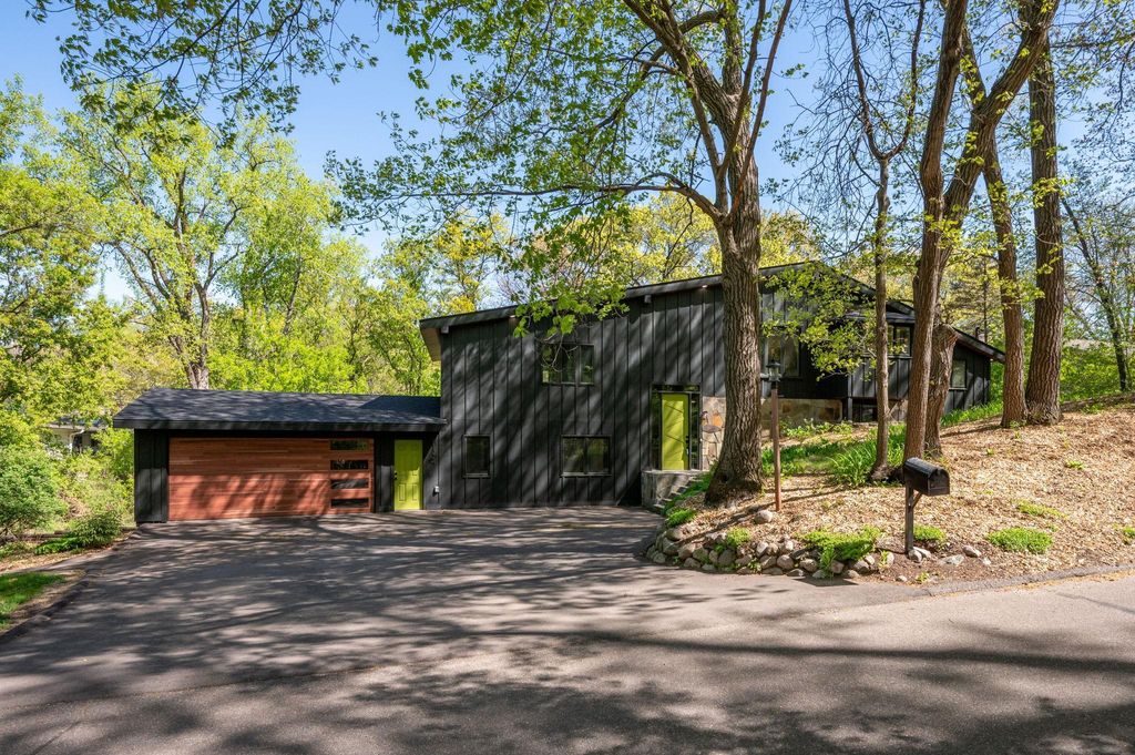 Photo of 11324 Fetterly Road W, Hopkins, MN 55305 (MLS # 7063237)