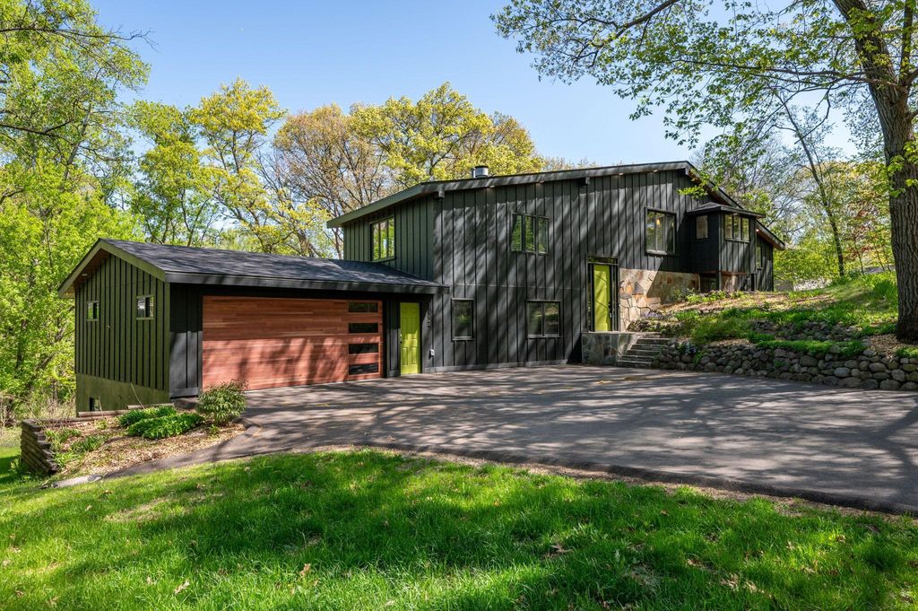 Photo of 11324 Fetterly Road W, Hopkins, MN 55305 (MLS # 7063237)