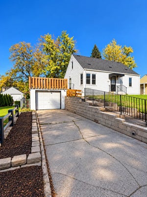 2057 SHERWOOD AVE, SAINT PAUL, MN 55119 - Image 698130beea36049cd8e4bd19b15ef8f2/3077103734