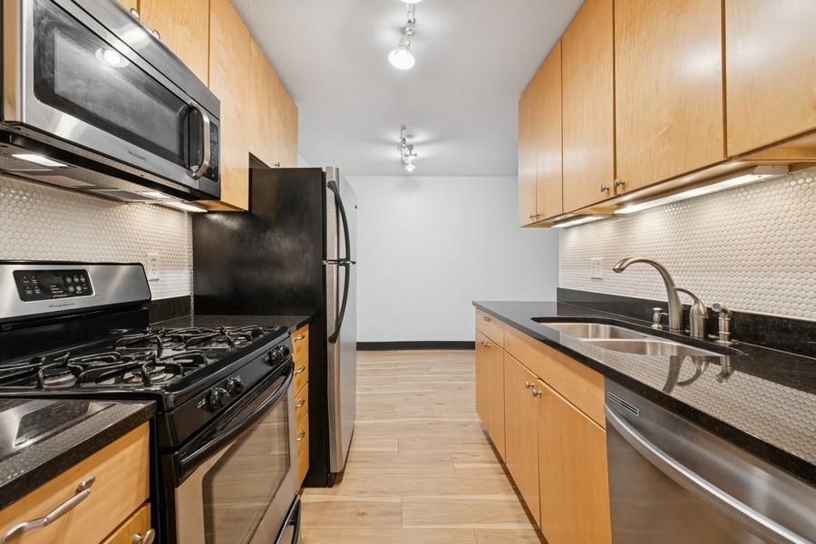 2800 W 44th Street 401