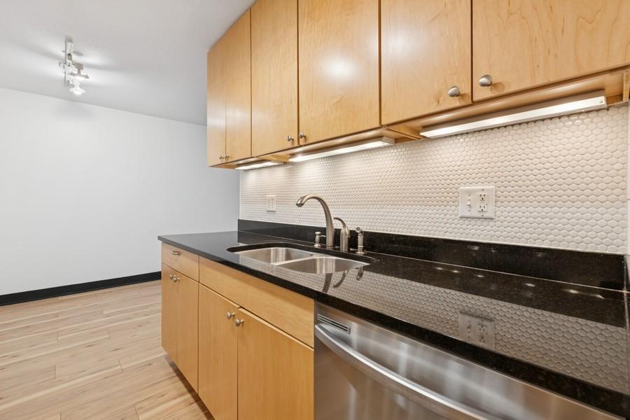2800 W 44th Street 401