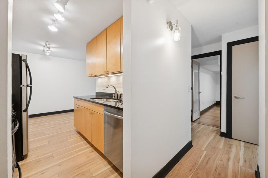 2800 W 44th Street 401