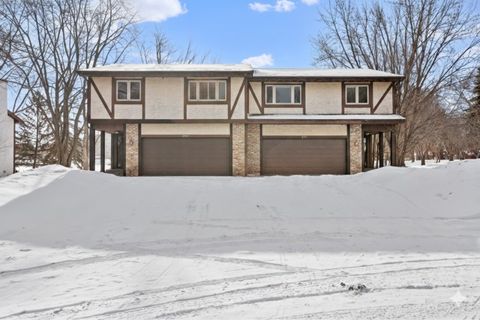 2765 21st Street NW New Brighton MN 55112