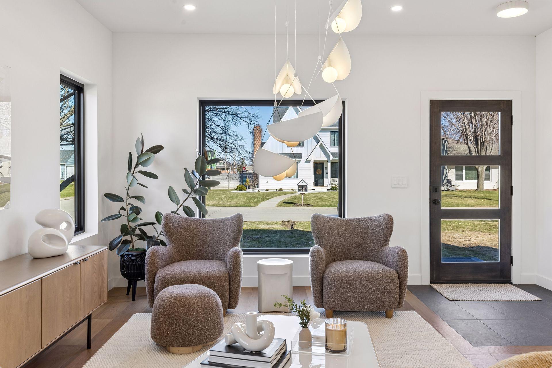 5900 Abbott Avenue S