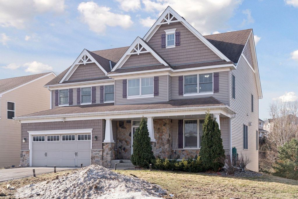 Photo of 15376 Plumstone Drive, Eden Prairie, MN 55347 (MLS # 7032371)