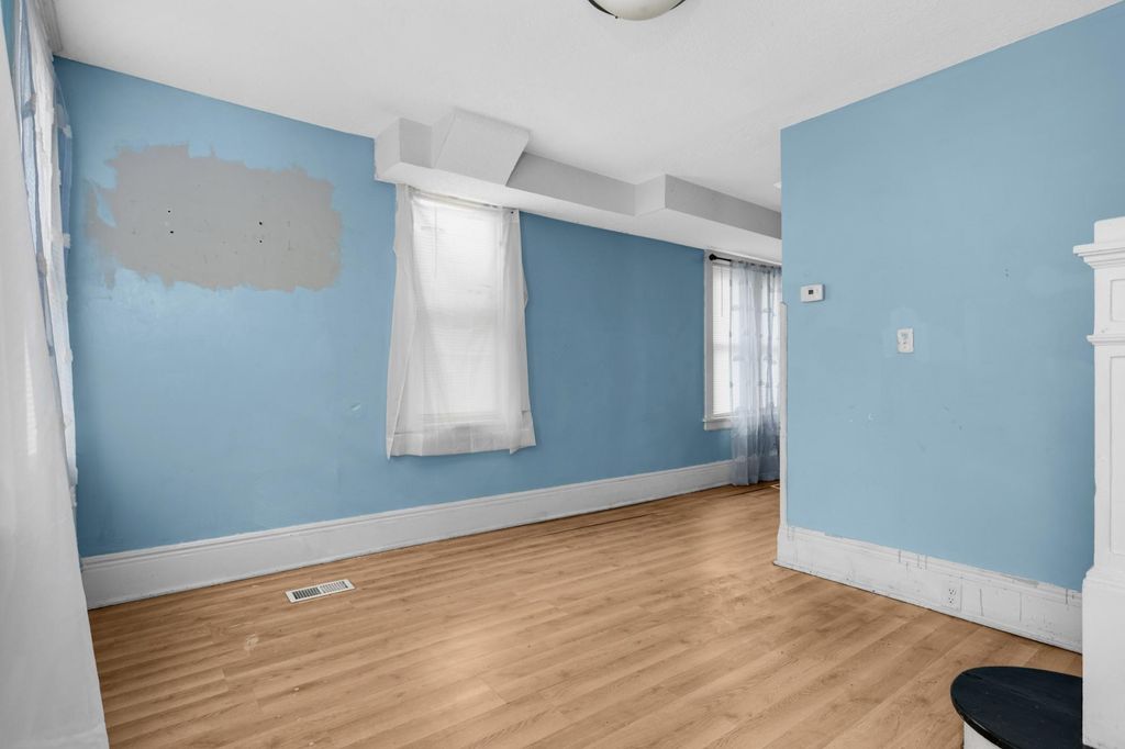 Photo of 1025 Mclean Avenue, Saint Paul, MN 55106 (MLS # 7011775)