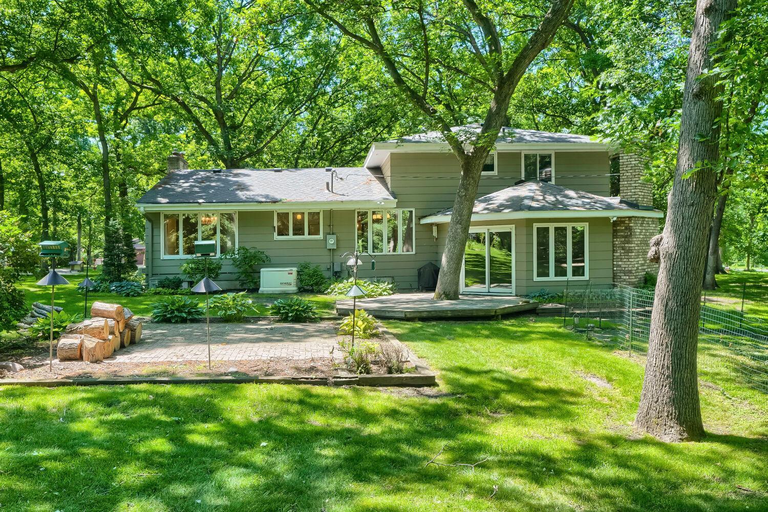 4696 126th Street N