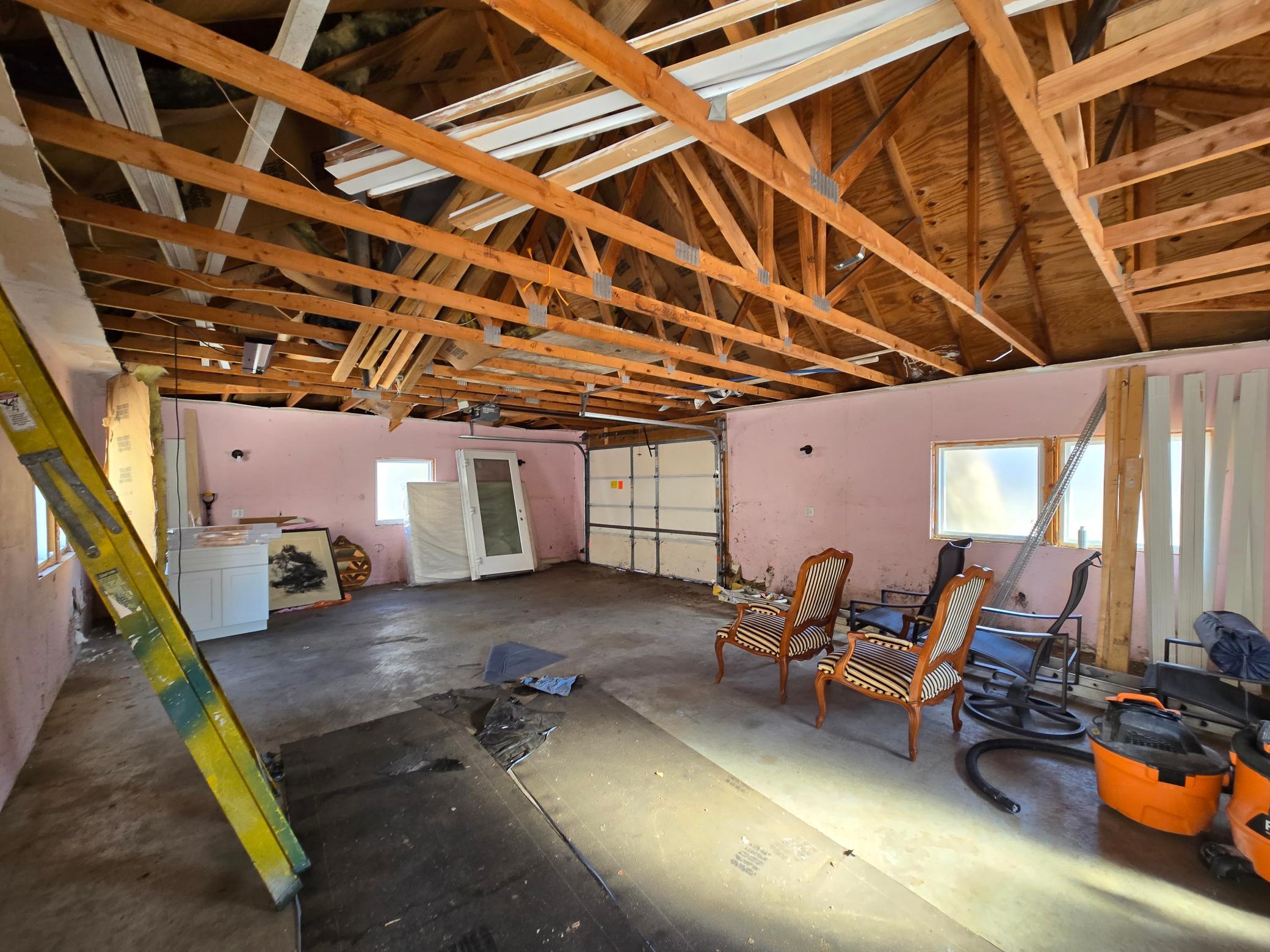 2215 Pleasant Avenue