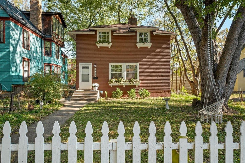 Photo of 2637 2nd Avenue S, Minneapolis, MN 55408 (MLS # 7152150)