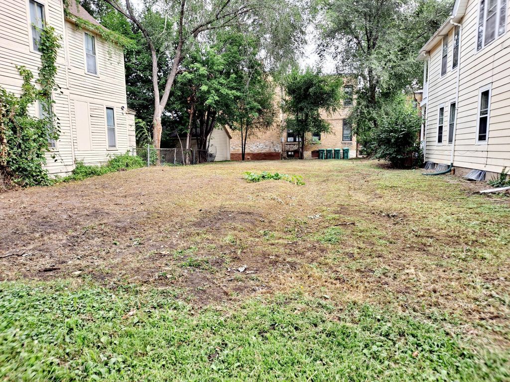 Photo of 2505 Aldrich Avenue S, Minneapolis, MN 55405 (MLS # 7015934)