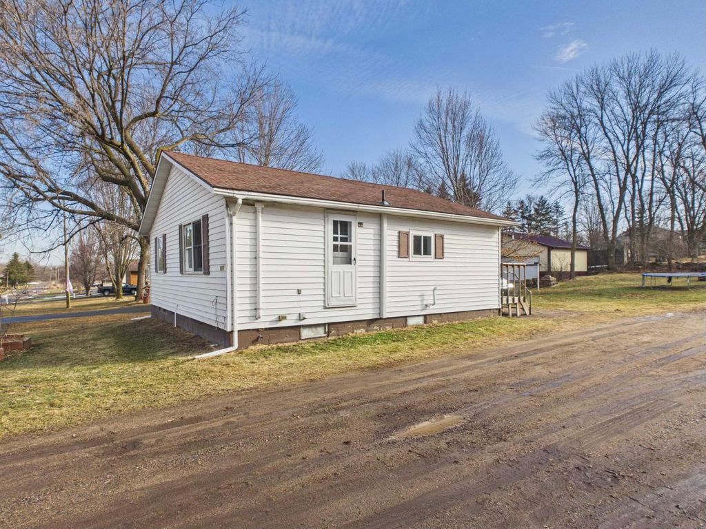 Photo of 900 4th Street, Holdingford, MN 56340 (MLS # 7039145)