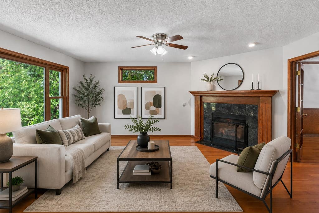 Photo of 17664 Kettering Trail, Lakeville, MN 55044 (MLS # 7120101)