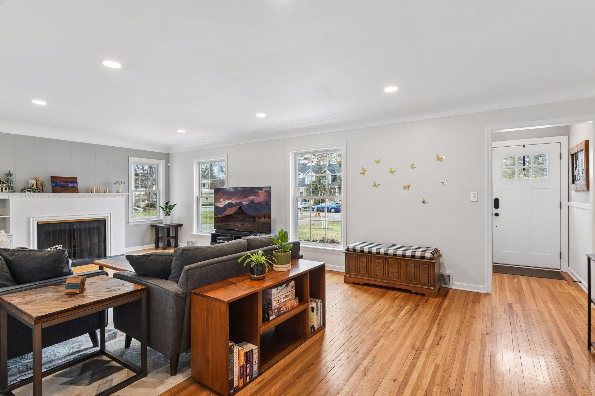 3727 Farmington Road