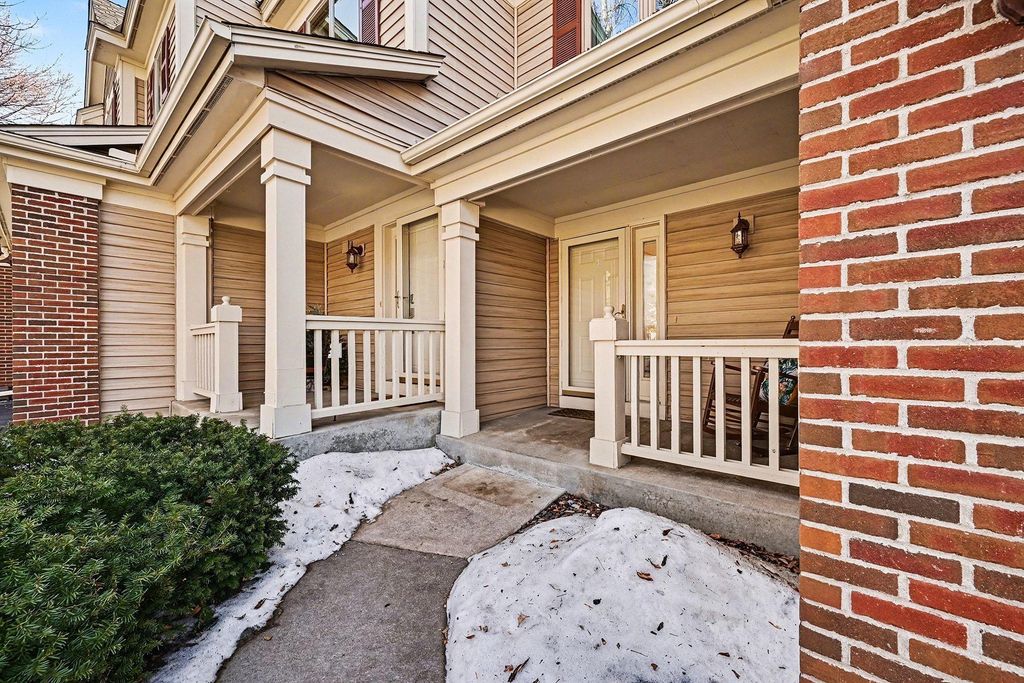 Photo of 1467 Summit Shores E, Burnsville, MN 55306 (MLS # 7003927)