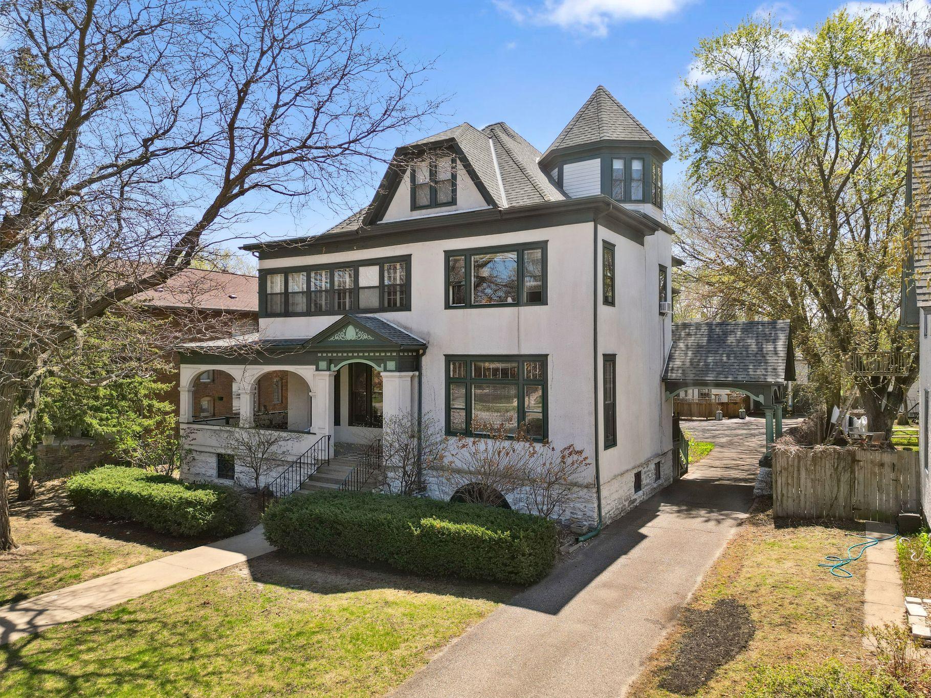 710 Summit Avenue 4