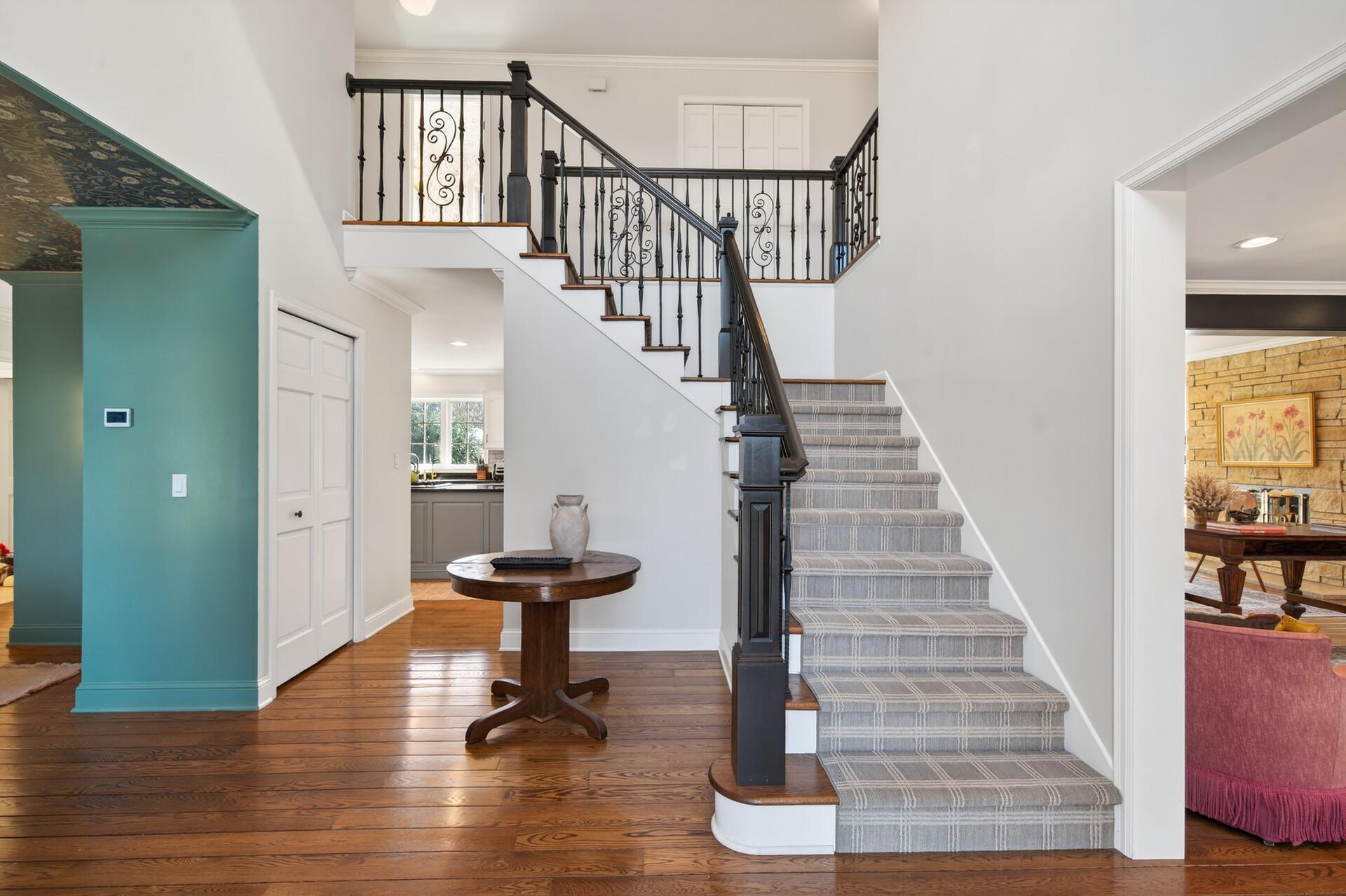 1504 Fairfield Road S