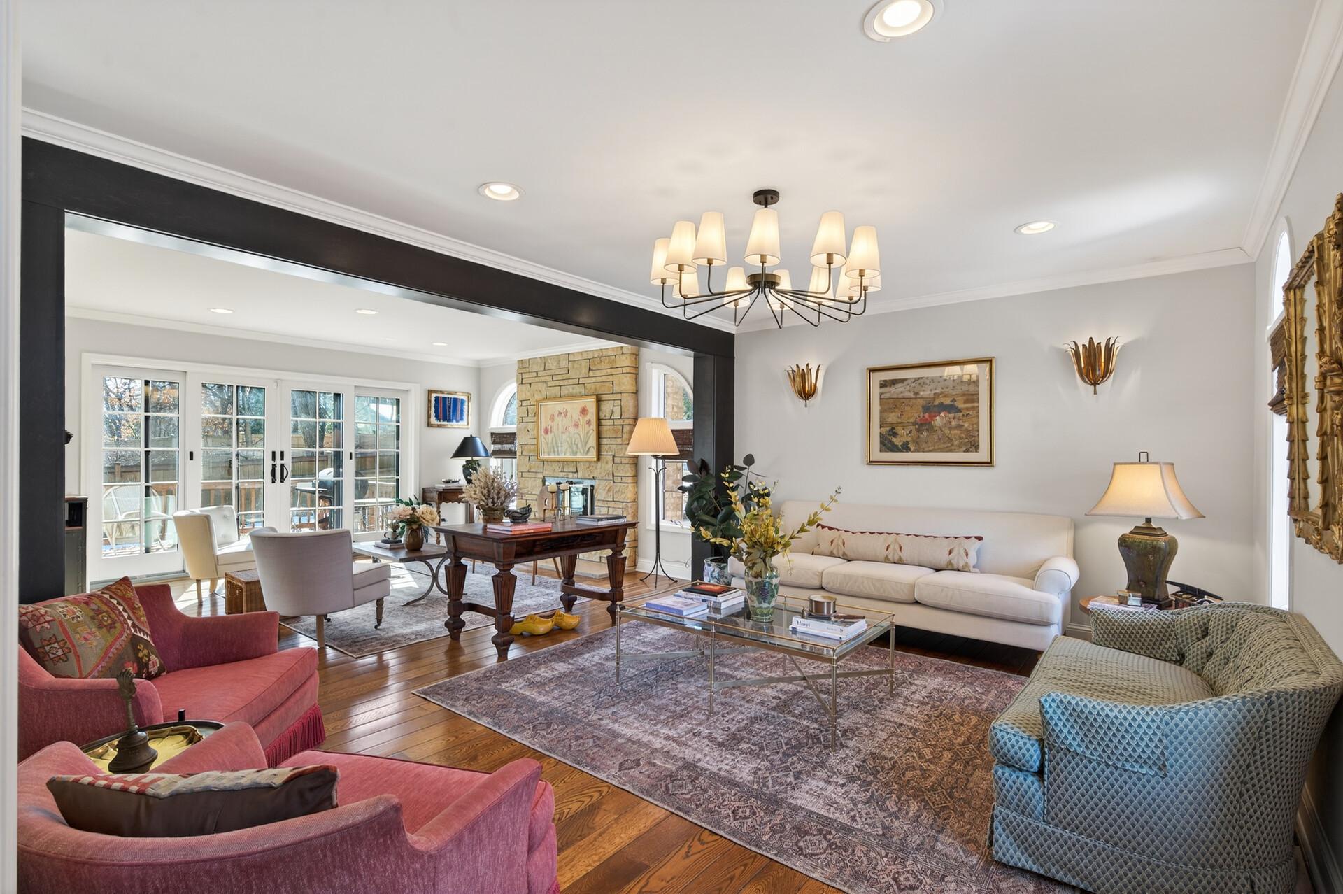 1504 Fairfield Road S