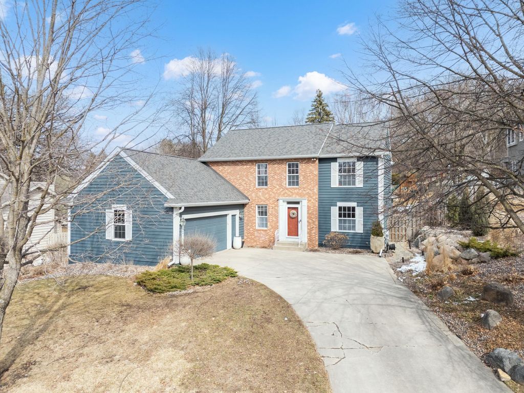 Photo of 1122 Foxcroft Lane SW, Rochester, MN 55902 (MLS # 7031217)