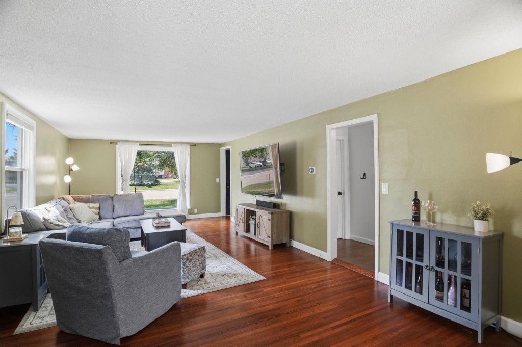 Photo of 8841 Nicollet Avenue S, Bloomington, MN 55420 (MLS # 7131016)