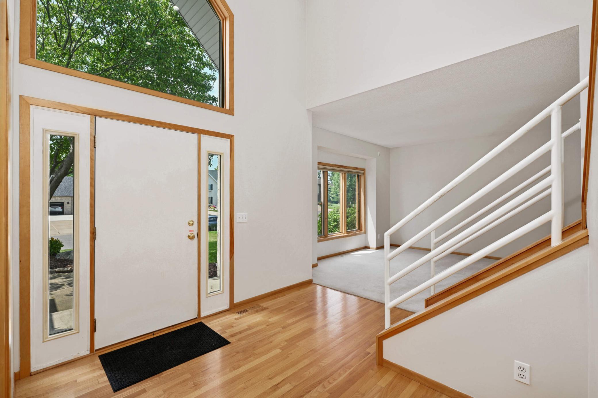 4720 Goldenrod Lane N