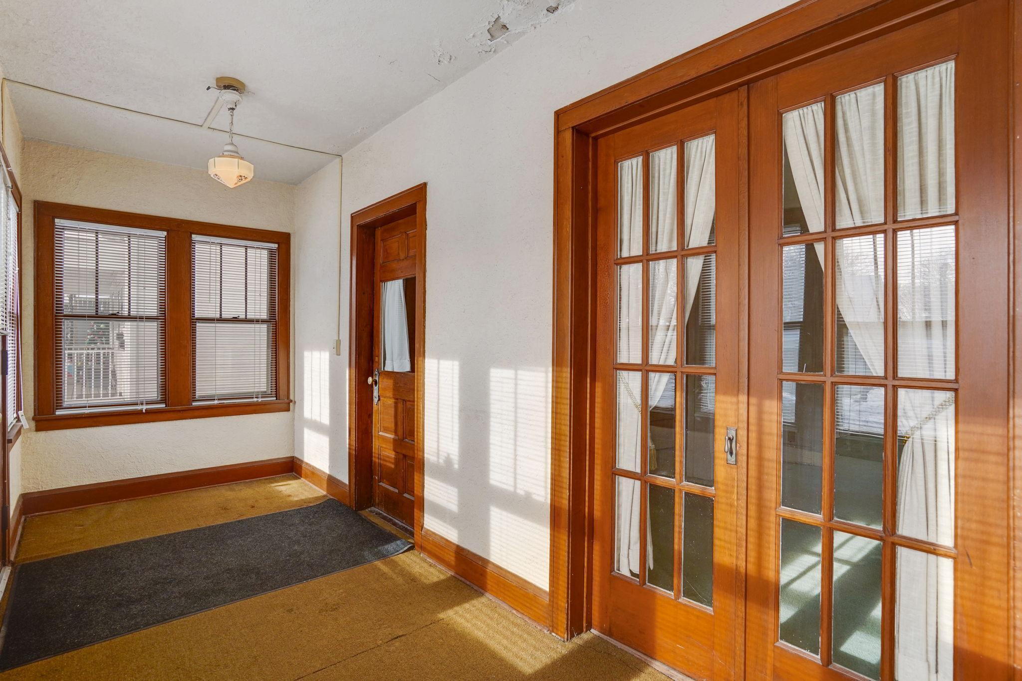 1802 3rd Avenue N