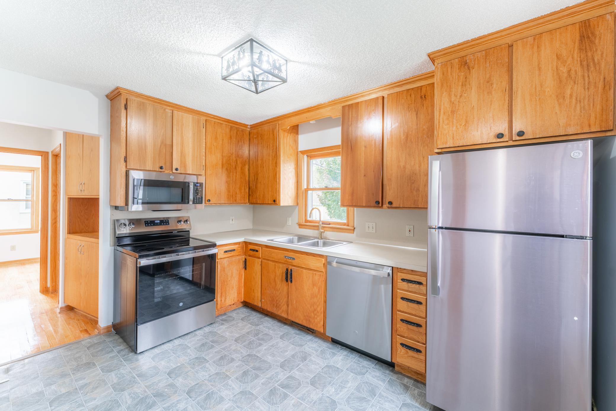 6632 Vincent Avenue S