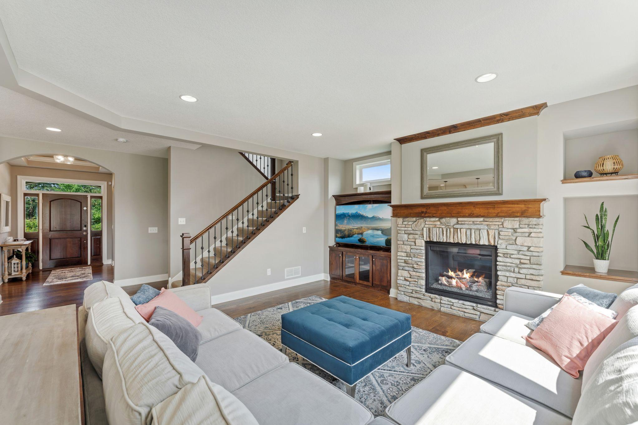10 Crescent Lane